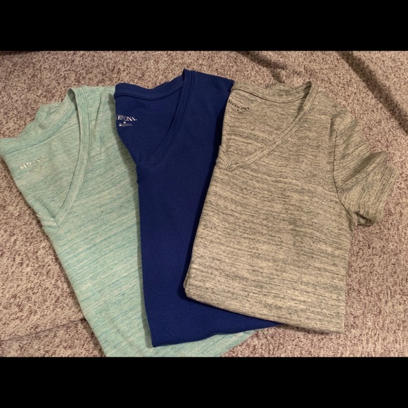 3 pack Ladies V-Neck Tee - Picture 1 of 2